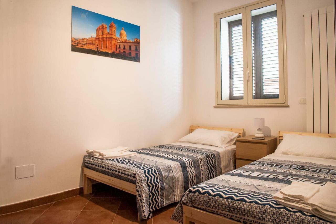 la lanterna casa vacanze Appartamento Noto Esterno foto